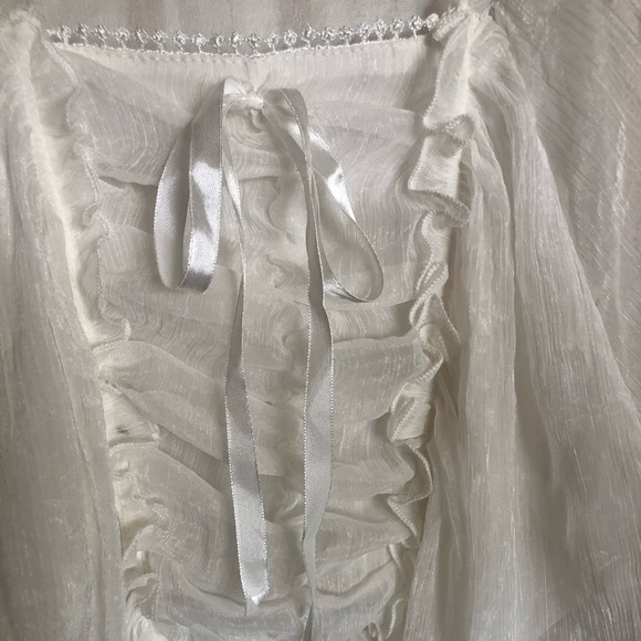 Angelic boho white chiffon flowy batwing top - Picture 2 of 7